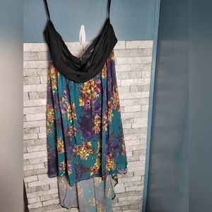 Torrid HI low Dress size‎ 16 floral